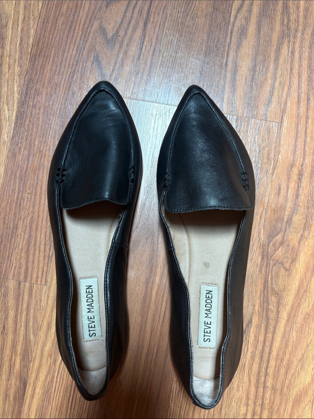 Steve Madden Black Pointed-Toe Leather Flats